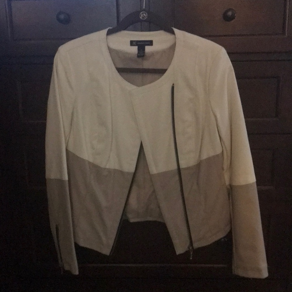 “Leather” INC short jacket